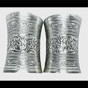 NWOT Women’s Cuffs